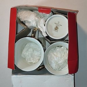 Pre-owned Royal Limited Holly Holiday 3 Mugs
